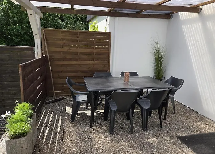 Neu! Moderne An Der Treene